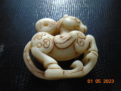 Extremely rare Japanese netsuke of a mythical horse of the Chōharō Sennin that 