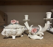  ENS Volkstedt porcelán szett – fedeles bonbonier és kétágú gyertyatartó kézzel formált rózsákka