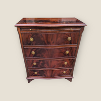 Angol stílusú 4 fiókos íves komód