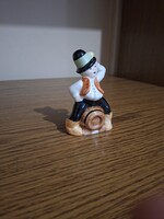 Bodrogkeresztúri kerámia hordón ülő legény, fiú. 10,8 cm. Hibátlan. Jelzett