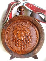 Hatalmas, csodásan faragott díszes fa kulacs, csutora