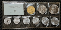 1980. Forgalmi sor, benne  ritka  2  fillér, 5 fillér csak 30.010 darabot gyártottak (124)