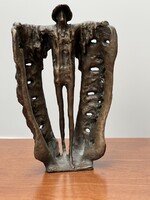 Pálfy Gusztáv kisplasztikája Genezis 1983