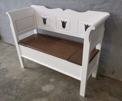 Tulipános pad lóca karosláda