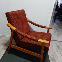 Retro szép íves karfás fotel Heczendorfer László stílusban
