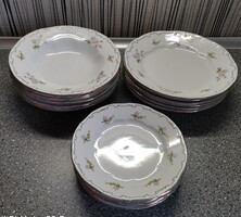 Zsolnay lila barackvirágos tányérsor 1.