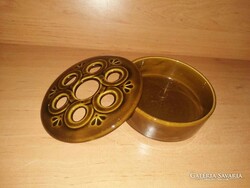 Lyukas fedelű kerámia tál (28/d)