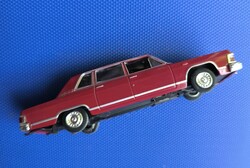 Autó. GAZ-14 Csajka  1/43 ....