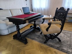 Antik  Neoreneszánsz faragott íróasztal konzol Posztamens.Dúsan faragott figurális kastély kúria