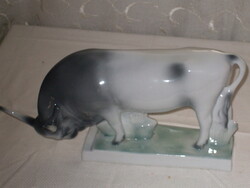 ZSOLNAY  SZÜRKE MARHA  ( BIKA)