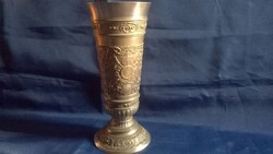 Nagyobb méretű ón kehely , kupa