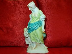 Herendi anya gyermekével figura