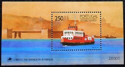 Pb65 / Portugália 1989 Közlekedés Lisszabonban blokk postatiszta