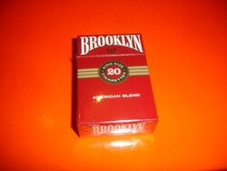 BROOKLY  RETRO KEMÉNY DOBOZOS CIGARETTA BONTATLAN ÚJ RITKA