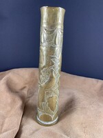 Virágos és madaras katonai lövegváza