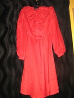 Gyönyörű vintage stílusú piros muszlin női ruha