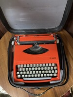 Consul 231.3 Typewriter with Original Carrying Case