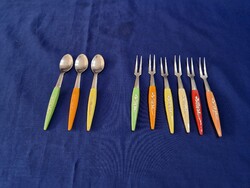 Retro mini desszertes  színes  kanál, villa