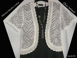 Chic ekrü boleró ML-es 1a