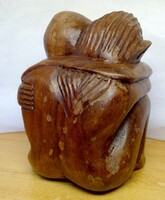 Összetartozás Indonéz természetes keményfa szobor egzotikus ritkaság