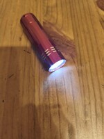 Mini hordozható LED-es zseblámpa