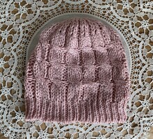 Rózsaszín női sapka