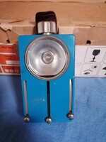 Retro katonai zseblámpa