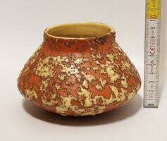 Tófej, fröcskölt fehér mázfoltos, narancssárga mázas, címkés kis kerámia váza (3631)