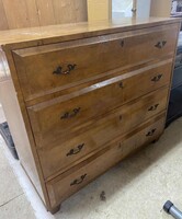 Art Deco keskeny fazettás fiókos komód