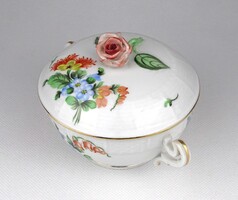 1X624 Régi virágmintás, kétfülű Herendi porcelán leveses csésze