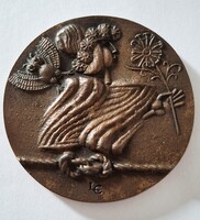 Ligeti Erika  " Képzőművészek Iparművészek és Művészeti Dolgozók Szakszervezete  bronz plakett 7,5 c