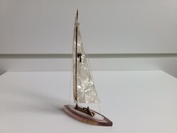 Retró balatoni plexi vitorlás