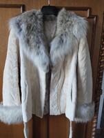 Rövid fehér nercbunda