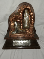 100 éves házi oltár zenedobozzal, Lourdes Mária