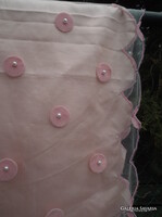 ÁGYTAKARÓ - ALKUKÉPES - 245 x 200 cm - JELZETT - SELYEM - TÜLL -   GYÖNGGYEL KIVARRT - KÉZIMUNKA -