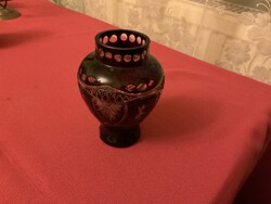 Rubin piros üvegváza