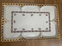 Antik Bécsi áttört szélű aranyozott porcelán tálca.