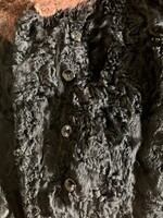 Eladó elegáns vintage perzsabunda