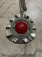 Piros howlit fém medál ezüst színű divatékszer hosszú nyaklánc
