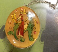 KÉZZEL FESTETT  MEDÁL LÁNCON OROSZ?