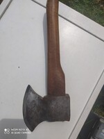 Eladó Jelzett Balta !