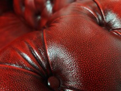 Antikolt bordó bőr chesterfield ülőke tárolóval , lábtartó, ﻿puff , lábzsámoly gyönyörű , hibátlan ,