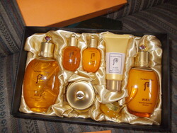 Premium  koreai   arcápolási szett .The history of Whoo .