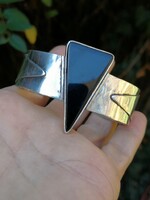 Gyönyörű ónix köves ezüst karperec