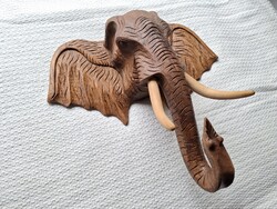 Nagyméretű faragott fa elefántfej, 54 cm, falidísz