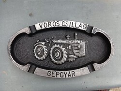 Veterán Dutra Traktor hamutartó Retró reklám Fém öntvény emlék tárgy cigaretta hamutá