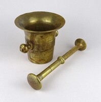 1X773 Antik, nagyméretű, gömbfülű réz mozsár törővel, 10-es méret