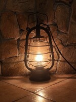 Lámpart 595 petróleum lámpa villamosítva.