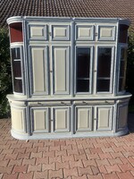 Szekrény sor használt szép állapotban.Ùj színre festve.Szürke sötét szürke