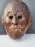 Kézzel Faragott Trópusi Keményfa Maszk. A Férfiasság és a Titok Szimbóluma